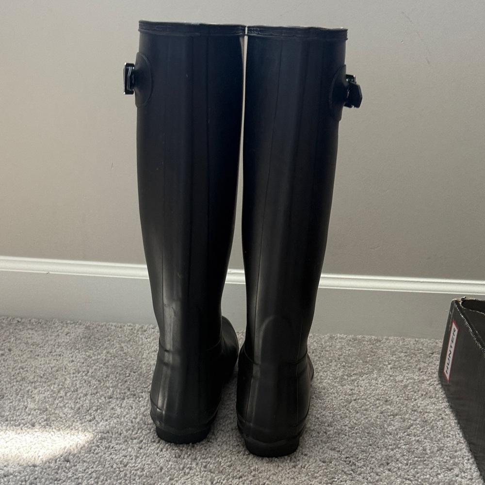 Hunter Original Tall Black Boots - Picture 5 of 12